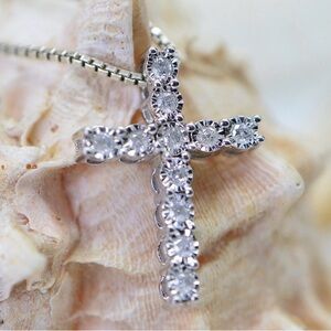 NATURAL DIAMOND CHRISTIAN CROSS NECKLACE 18”